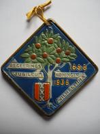 Herdenkingstegel Wilhelmina, Verzenden, Zo goed als nieuw, Nederland, Overige typen