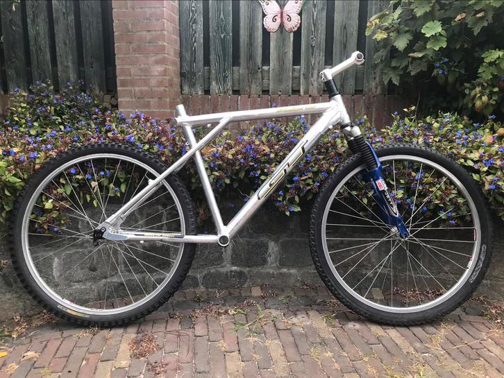 GT Avalanche LE met Zaskar look uit 1996 Vintage MTB Retro, Fietsen en Brommers, Fietsen | Mountainbikes en ATB, Gebruikt, Overige merken