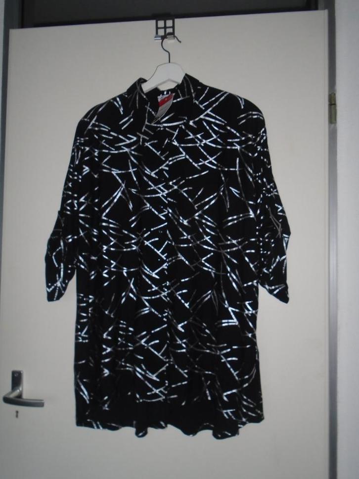 Magna Prachtige Zwart Zilver Blouse maat 56-58 Nieuw Stretch, Kleding | Dames, Grote Maten, Nieuw, Blouse of Tuniek, Zwart, Verzenden
