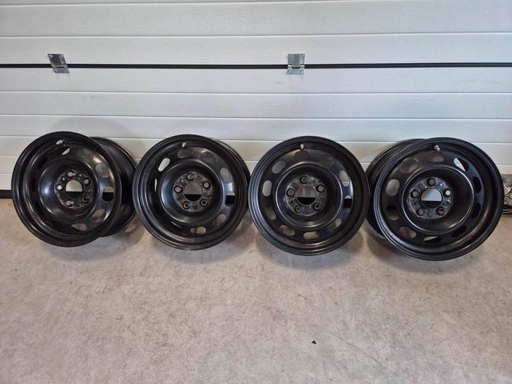 Stalen 16 inch velgen BMW 1-serie, Auto-onderdelen, Overige Auto-onderdelen, BMW, Ophalen