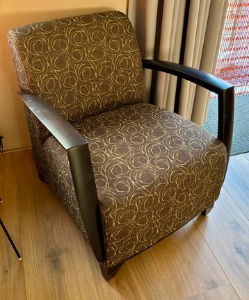 Fauteuil laag model stof zo goed als nieuw beschikbaar voor biedingen