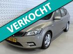 Kia Cee'd Sporty Wagon 1.4 CVVT Navigator Plus Pack (2012), Auto's, Voorwielaandrijving, Euro 5, Gebruikt, 4 cilinders