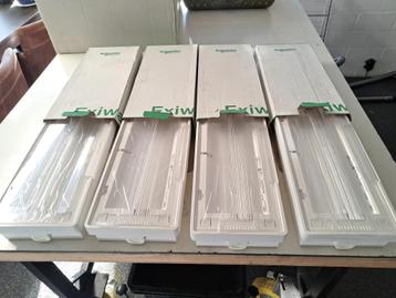 4x Schneider Electric ExiWay PLUS nood noodverlichting safe beschikbaar voor biedingen