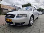 Audi A4 2.4 V6 125KW Cabrio AUT 2003 Grijs, Auto's, Audi, Cabriolet, 4 stoelen, A4, Particulier