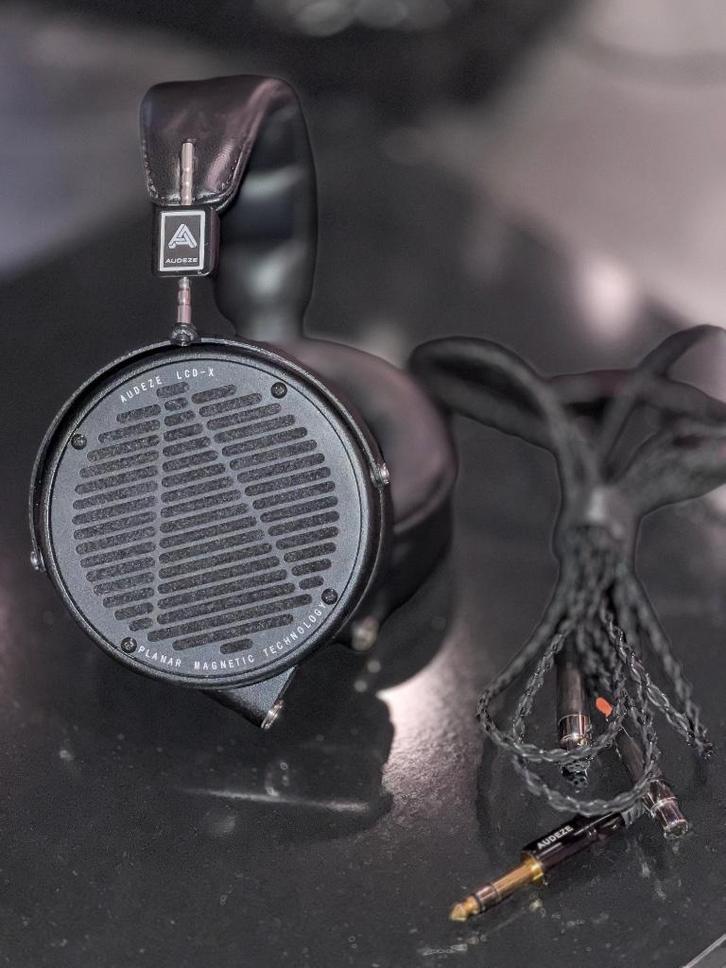 AUDEZE LCD-X OPEN BACK HIGH PERFORMANCE KOPTELEFOON + KOFFER, Audio, Tv en Foto, Koptelefoons, Gebruikt, Over oor (circumaural)