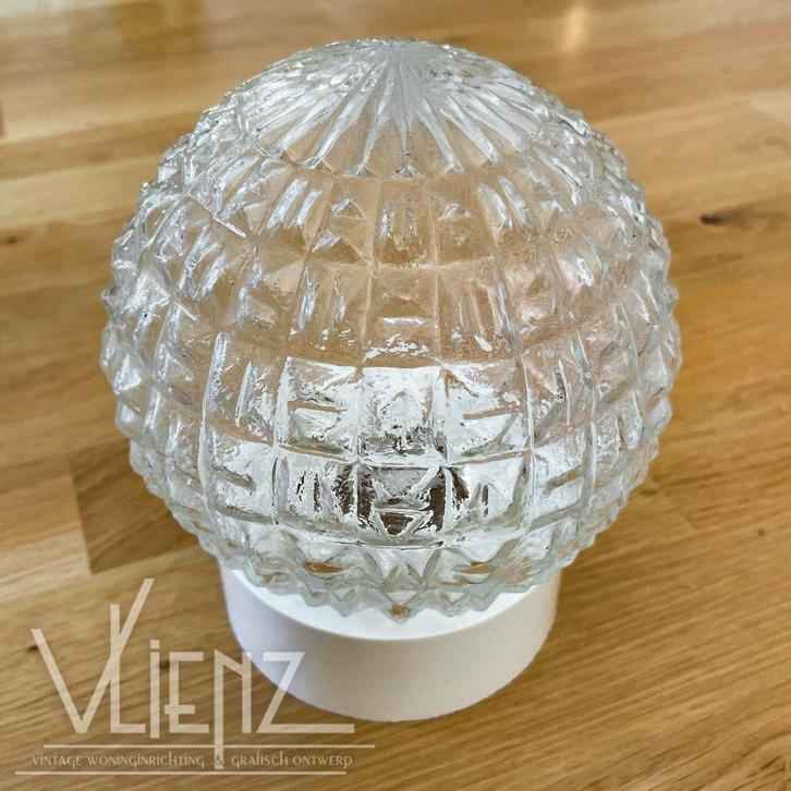 Vintage, glazen plafondlampje, bollamp lamp midcentury retro, Huis en Inrichting, Lampen | Plafondlampen, Gebruikt, Glas, Kunststof
