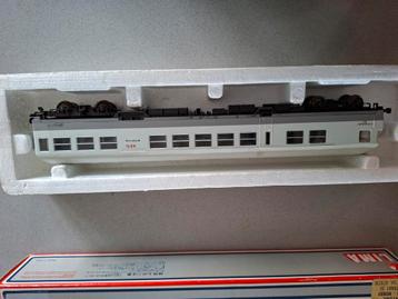 Lima personen rijtuig beschikbaar voor biedingen