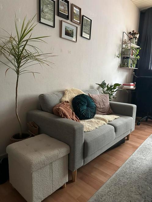 Tweezits bank van Jysk, Huis en Inrichting, Banken | Sofa's en Chaises Longues, Zo goed als nieuw, Tweepersoons, 150 tot 200 cm