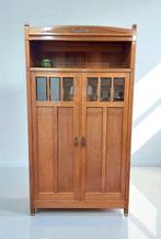 Antieke kast art deco boekenkast servieskast