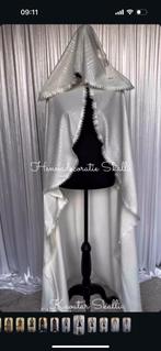 Bridal cape glans stof, Kleding | Dames, Trouwkleding en Trouwaccessoires, Ophalen of Verzenden, Zo goed als nieuw, Zwart, Accessoires
