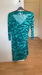Diane von Furstenberg zijden jurk maat 10, groen, Maat 38/40 (M), Ophalen of Verzenden, Zo goed als nieuw, Onder de knie