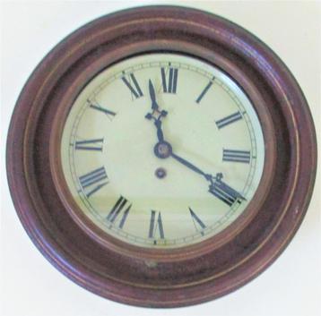 Schoolklok beschikbaar voor biedingen