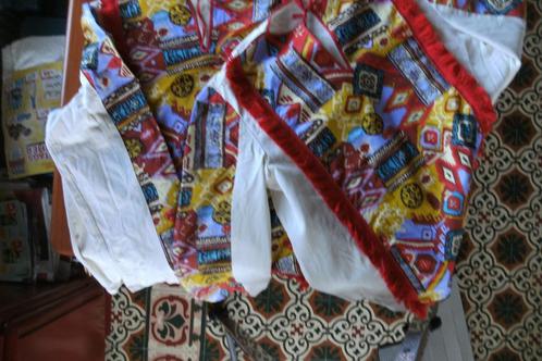 2 identieke indianenpakken. Maat 52., Hobby en Vrije tijd, Kostuums, Theaterbenodigdheden en LARP, Zo goed als nieuw, Bovenkleding