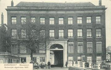 (379-186-045) Dordrecht Blauwpoort beschikbaar voor biedingen