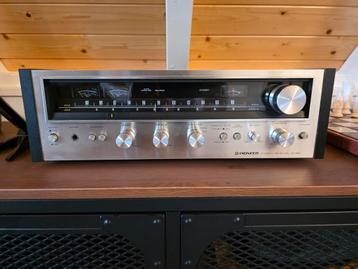 Pioneer SX-590 receiver.  Zwart. Geheel geserviced. beschikbaar voor biedingen