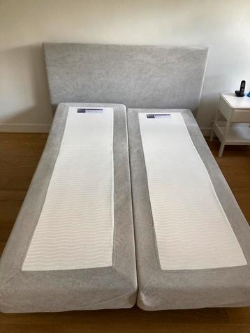 Luxe elektrische boxspring beschikbaar voor biedingen