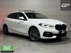 BMW 1-serie 118i Sport Pano Virtual Carplay Sfeer Cruise NAP, 65 €/maand, Achterwielaandrijving, Gebruikt, Met garantie (alle)