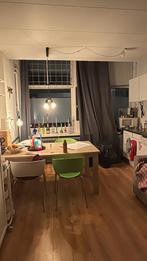 Tafel met stoelen gratis, 100 tot 150 cm, Vier personen, Rechthoekig, Grenenhout