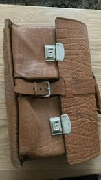 schooltas, Sieraden, Tassen en Uiterlijk, Tassen | Schooltassen, Ophalen, Gebruikt, Bruin, Aktetas of Boekentas