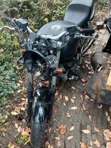 Te koop Yamaha xjr 1200. beschikbaar voor biedingen