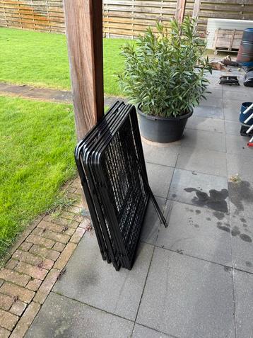 Puppy ren zo goed als nieuw beschikbaar voor biedingen