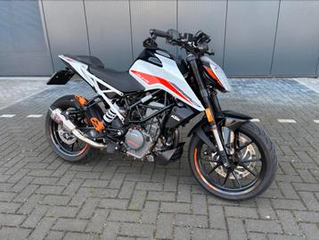 KTM Duke 390 2023 3514KM beschikbaar voor biedingen