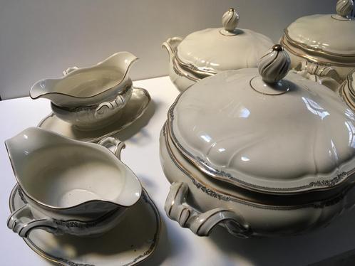 Servies Hutschenreuther Abt. Paul Müller, Antiek en Kunst, Antiek | Servies los, Ophalen