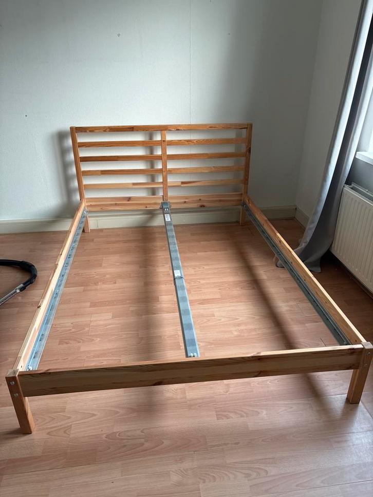 IKEA Twijfelaar Bedframe - Goede Staat - Snel Ophalen!, Huis en Inrichting, Slaapkamer | Bedden, Zo goed als nieuw, Twijfelaar