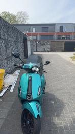 Piaggio Vespa Sprint 2021 E5, custom full option, Fietsen en Brommers, Scooters | Vespa, Ophalen, Vespa S, Zo goed als nieuw, Benzine