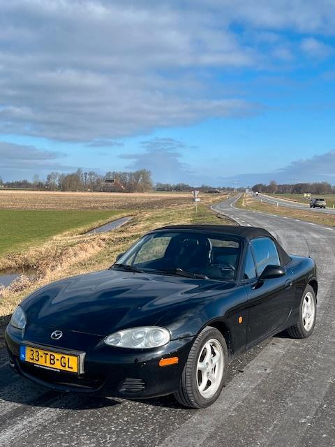 Mazda MX-5 1.6L NC86 zwart, Auto's, Mazda, Particulier, MX-5, Benzine, Cabriolet, Handgeschakeld, Zwart, Zwart, Stof, Achterwielaandrijving