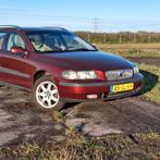 Volvo V70 2.4 170PK AUT 2001 Rood, 1800 kg, Beige, Bluetooth, Stationwagon