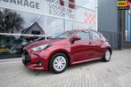 Toyota Yaris 1.5 Hybrid Dynamic | Navi | Camera, 450 kg, Gebruikt, Zwart, 450 kg