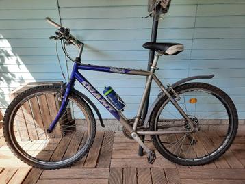 Mountainbike Giant Boulder beschikbaar voor biedingen