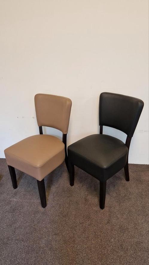 Set van 4 eetkamerstoelen/multicolor, Huis en Inrichting, Stoelen, Zo goed als nieuw, Rood, Ophalen