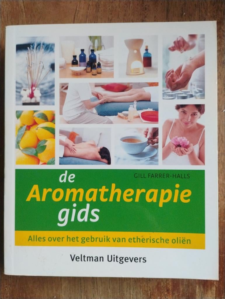 Aromatherapie Gids - Alles over etherische oliën, Boeken, Esoterie en Spiritualiteit, Zo goed als nieuw, Achtergrond en Informatie