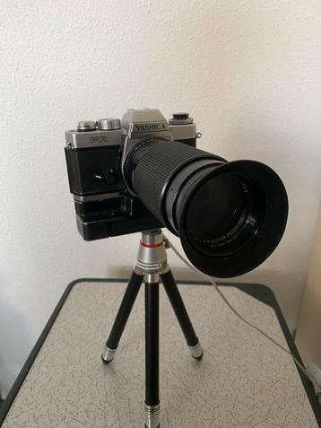 Omgebouwde Camera met LED Spot beschikbaar voor biedingen