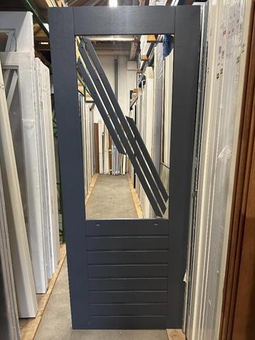 achterdeuren beschikbaar voor biedingen