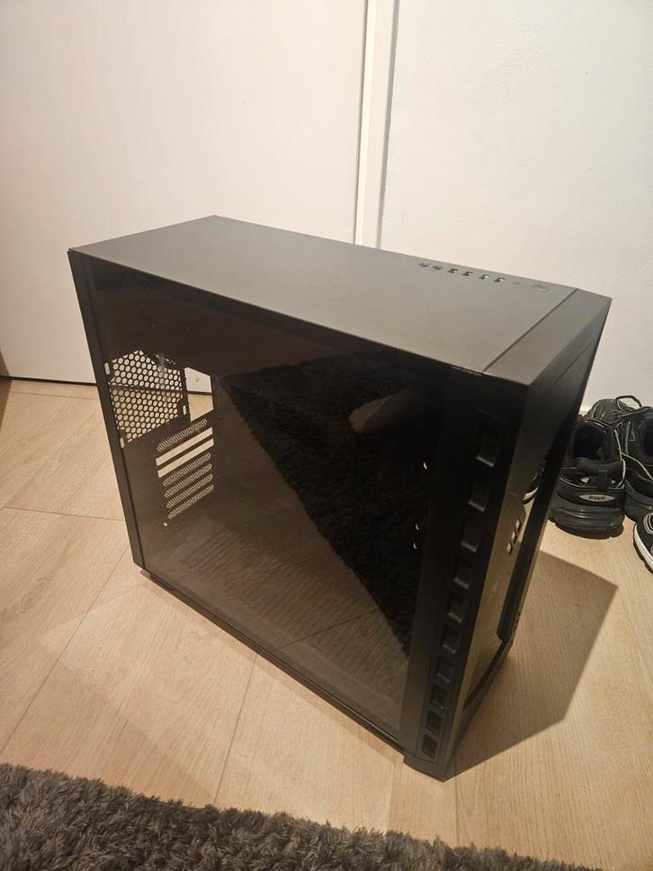 Sharkoon Night Shark PC Behuizing, Computers en Software, Computerbehuizingen, Gebruikt, Ophalen of Verzenden