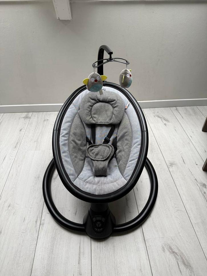 Qute Q-rocker swing Grijs, Kinderen en Baby's, Wipstoeltjes, Gebruikt, Wipstoel, Overige merken, Met gordel(s) of riempje(s), Ophalen