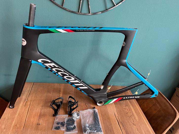 Nieuw carbon racefietsframe CECCOTTI C26-05 Blue, Fietsen en Brommers, Fietsen | Racefietsen, Nieuw, Overige merken, Meer dan 20 versnellingen