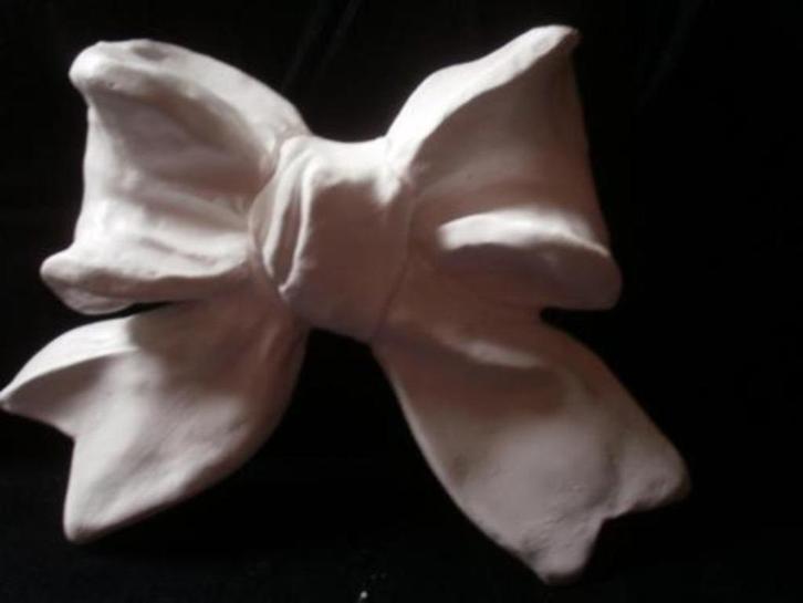 Strik ornament van gips (wit) afmeting 23 breed x 17 hoog, Antiek en Kunst, Curiosa en Brocante, Verzenden