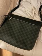 Louis vuitton tas mick pm ZGAN met factuur, Ophalen of Verzenden, Zo goed als nieuw, Zwart