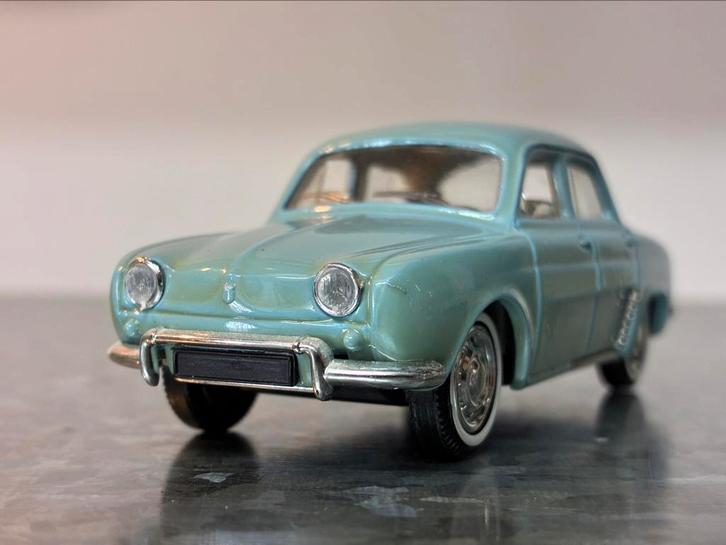 1/43 Solido Renault Dauphine, als nieuw, Hobby en Vrije tijd, Modelauto's | 1:43, Zo goed als nieuw, Auto, Solido, Ophalen of Verzenden