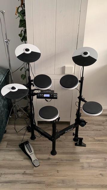 Roland TD4-KP elektronisch drumstel,topstaat incl. draaghoes beschikbaar voor biedingen