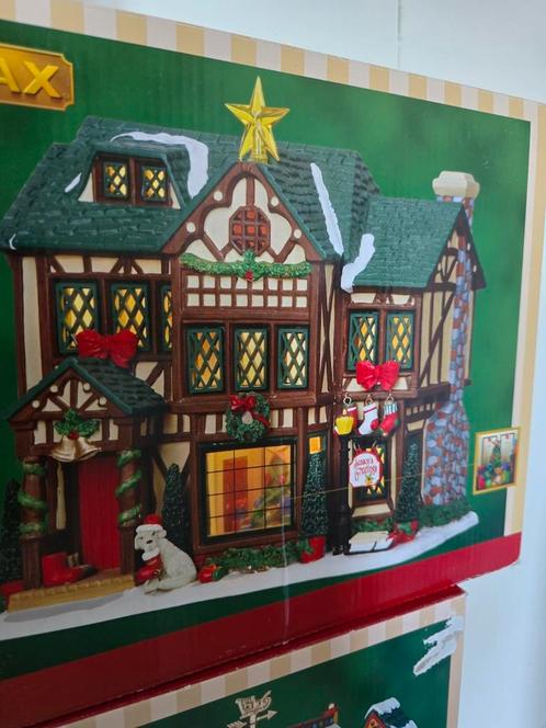 LEMAX Tudor Style House, Diversen, Kerst, Zo goed als nieuw, Ophalen of Verzenden
