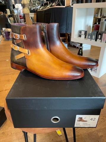 Nieuwe herenschoenen nieuwprijs € 249,00 beschikbaar voor biedingen