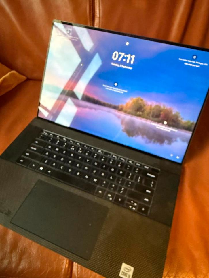 DELL XPS 17 - Krachtige Laptop voor editing, Computers en Software, Windows Laptops, Gebruikt, 17 inch of meer, SSD, 2 tot 3 Ghz