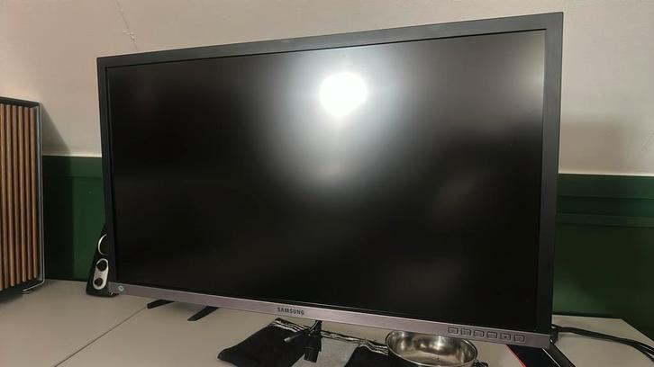 Samsung U28E850R 4K Monitor + Verstelbaar Monitorarm, Computers en Software, Monitoren, Zo goed als nieuw, 60 Hz of minder, DisplayPort