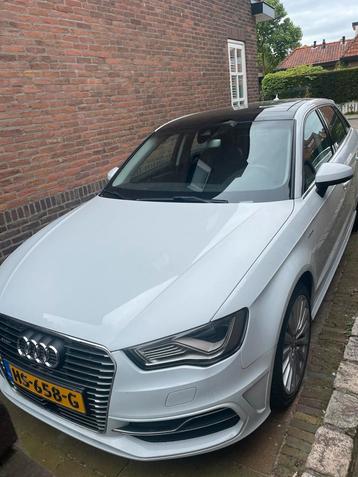 Audi A3 1.4 Tfsi 204pk E-tron (Carplay!) S Tronic 2015 Wit beschikbaar voor biedingen