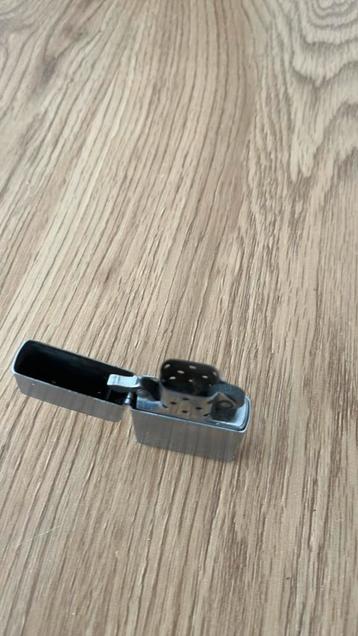 Origineel zippo aansteker beschikbaar voor biedingen